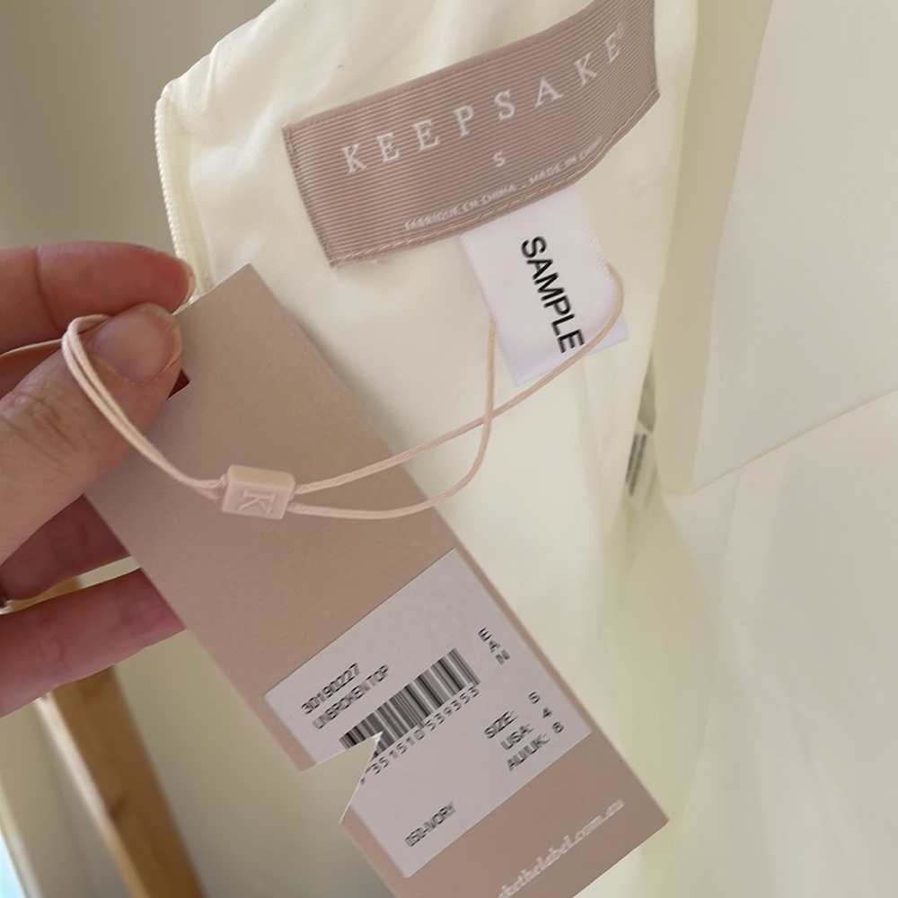 🤍BNWT✨ KEEPSAKE asymmetrical WHITE strap top - Picture 12 of 14